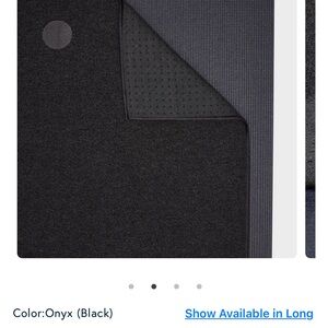 NWOT Manduka Yogitoes Black Towel